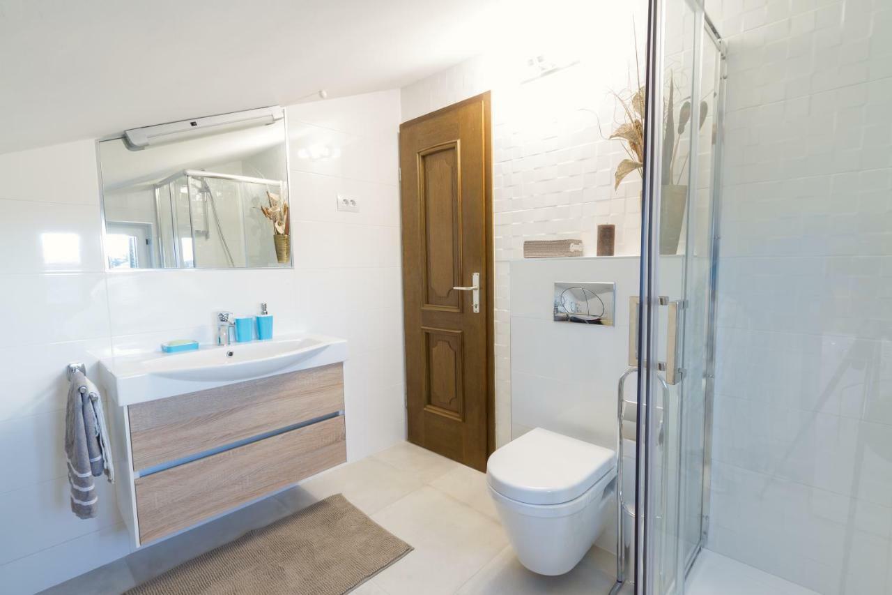 Apartments Mirjana Novigrad  ภายนอก รูปภาพ
