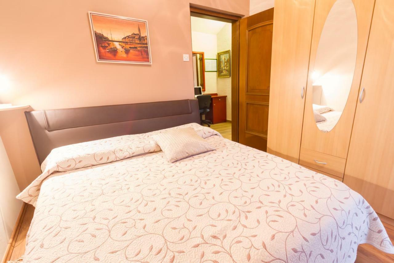 Apartments Mirjana Novigrad  ภายนอก รูปภาพ